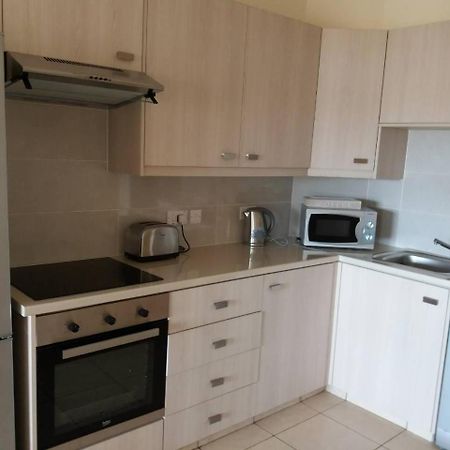 Apartment 301 Carisa Napa - Holiday Flats Larnaca Buitenkant foto