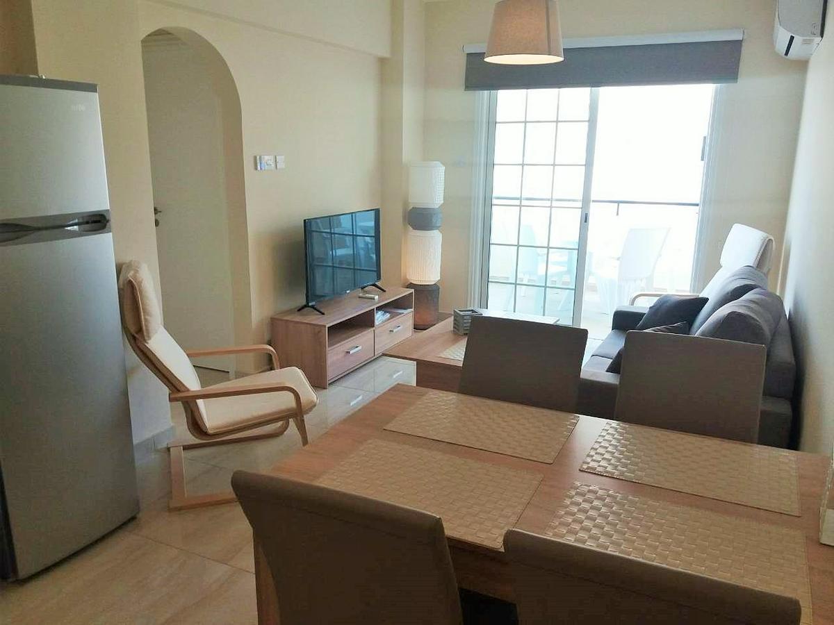 Apartment 301 Carisa Napa - Holiday Flats Larnaca Buitenkant foto