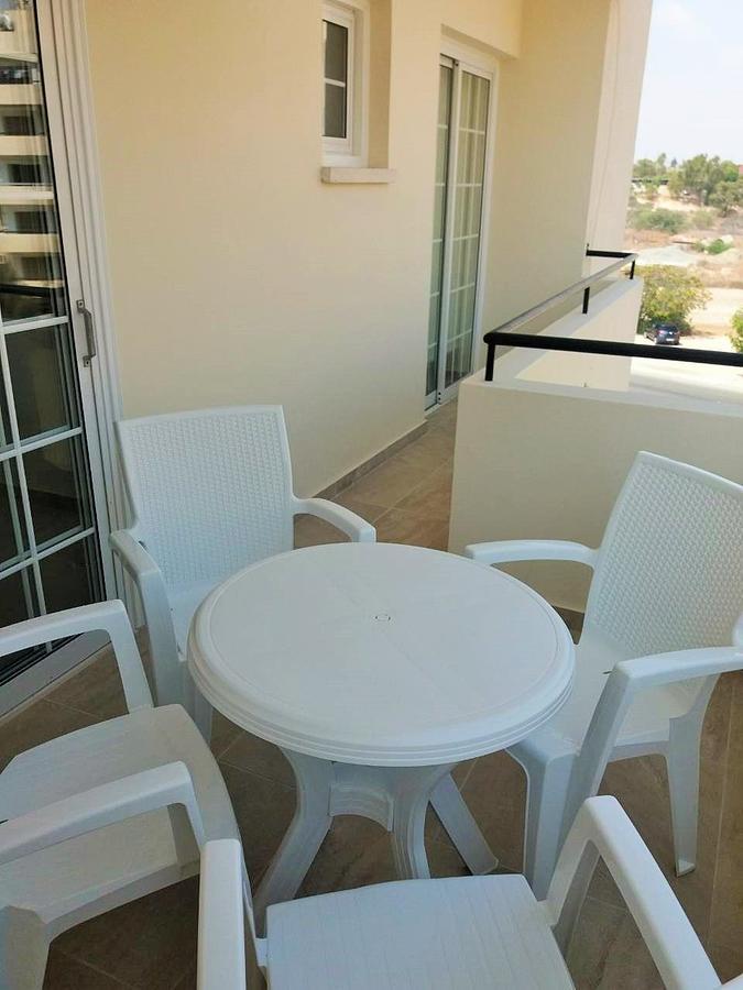 Apartment 301 Carisa Napa - Holiday Flats Larnaca Buitenkant foto