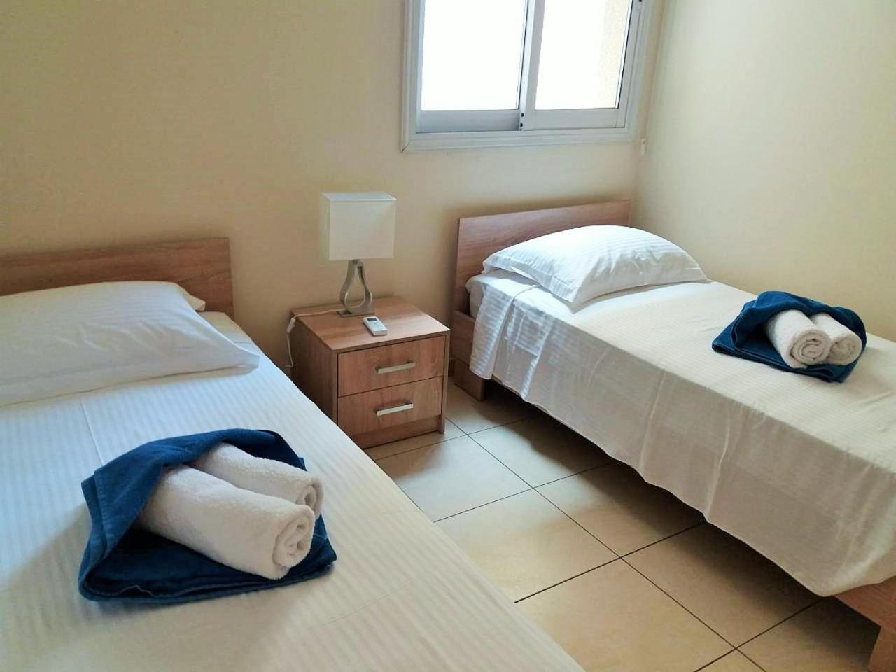 Apartment 301 Carisa Napa - Holiday Flats Larnaca Buitenkant foto